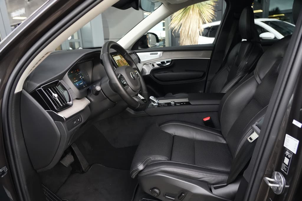 Volvo XC90 2.0 T8 FACELIFT Plug-in hybrid AWD Ultra Dark | 455 PK | Panoramadak | Bowers & Wilkins | Luchtvering | Trekhaak | — foto 9 van 25