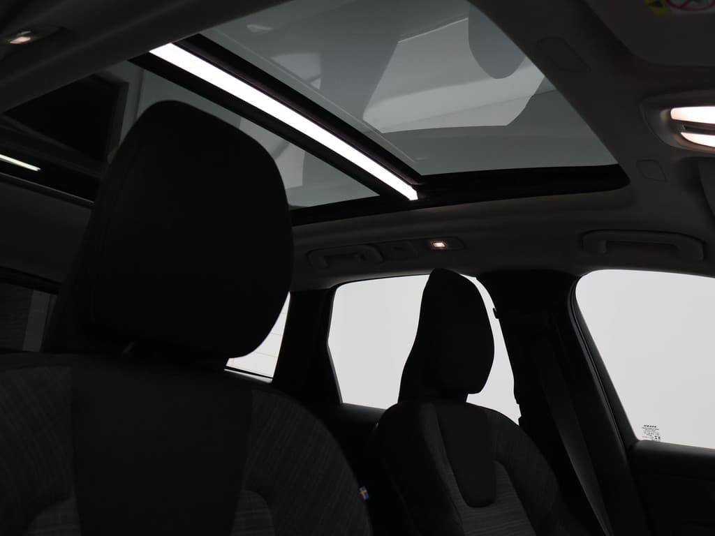 Volvo XC60 2.0 T6 350 PK PLUG-IN HYBRID AWD CORE BRIGHT — foto 11 van 25