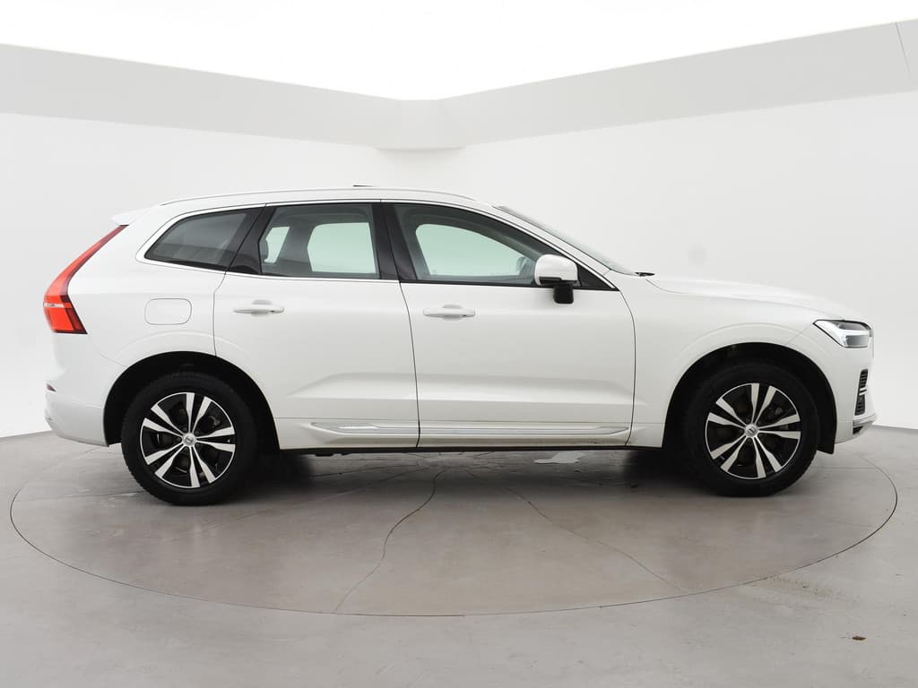 Volvo XC60 2.0 T6 350 PK PLUG-IN HYBRID AWD CORE BRIGHT — foto 13 van 25