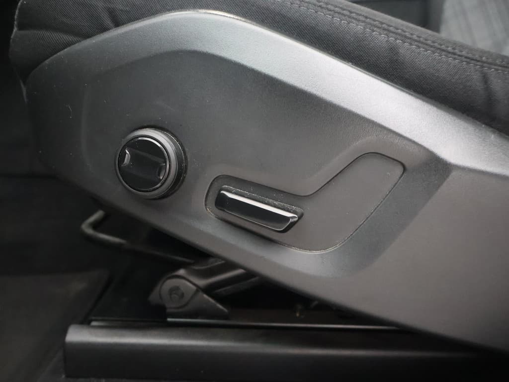 Volvo XC60 2.0 T6 350 PK PLUG-IN HYBRID AWD CORE BRIGHT — foto 22 van 25