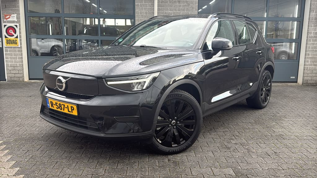 Volvo XC40 Recharge Core 70 kWh — foto 1 van 2