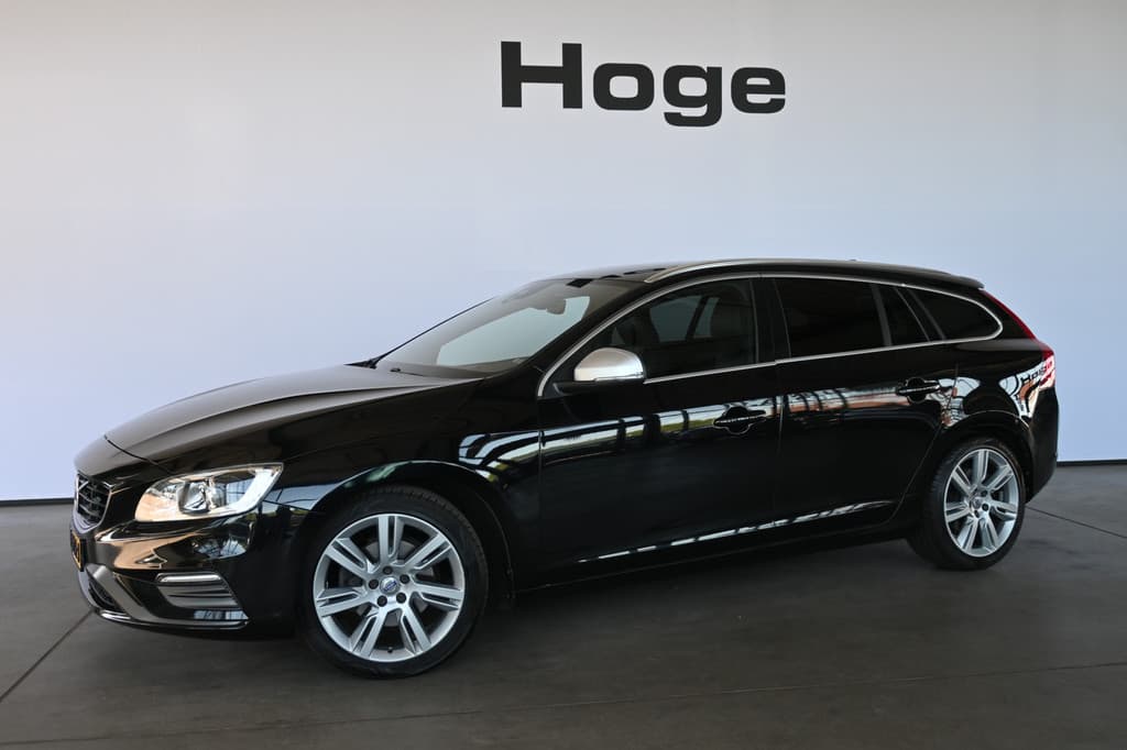 Volvo V60 2.0 D3 Nordic R-Design Automaat Clima Trekhaak Navigatie Cruise control Inruil Mogelijk!