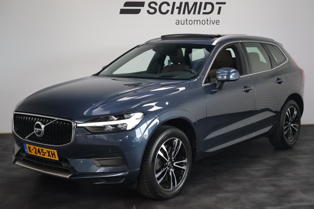 Volvo XC60 2.0 B5 Momentum Exclusive | Trekhaak | Panoramadak | Leder