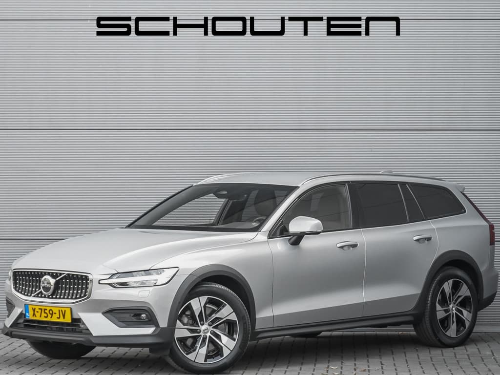 Volvo V60 Cross Country 2.0 B5 AWD Plus