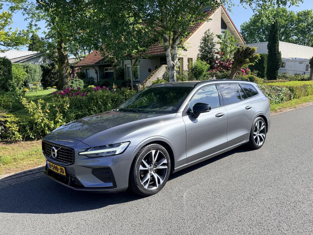 Volvo V60 2.0 D3 150PK R-Design•Automaat