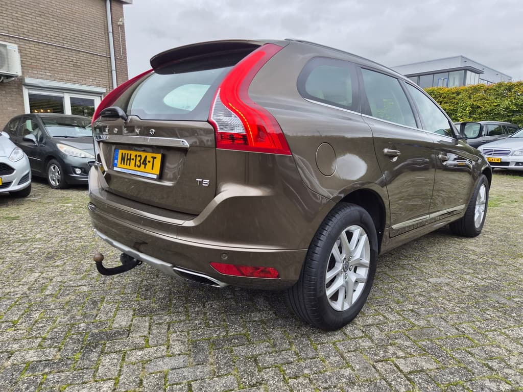 Volvo XC60 2.0 T5 FWD Polar+ — foto 16 van 25