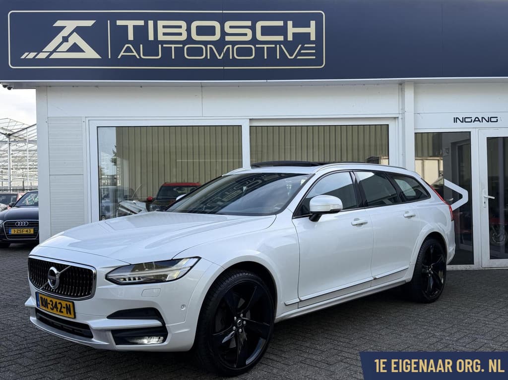 Volvo V90 Cross Country 2.0 T5 AWD PRO PANORAMA 360 gr CAM