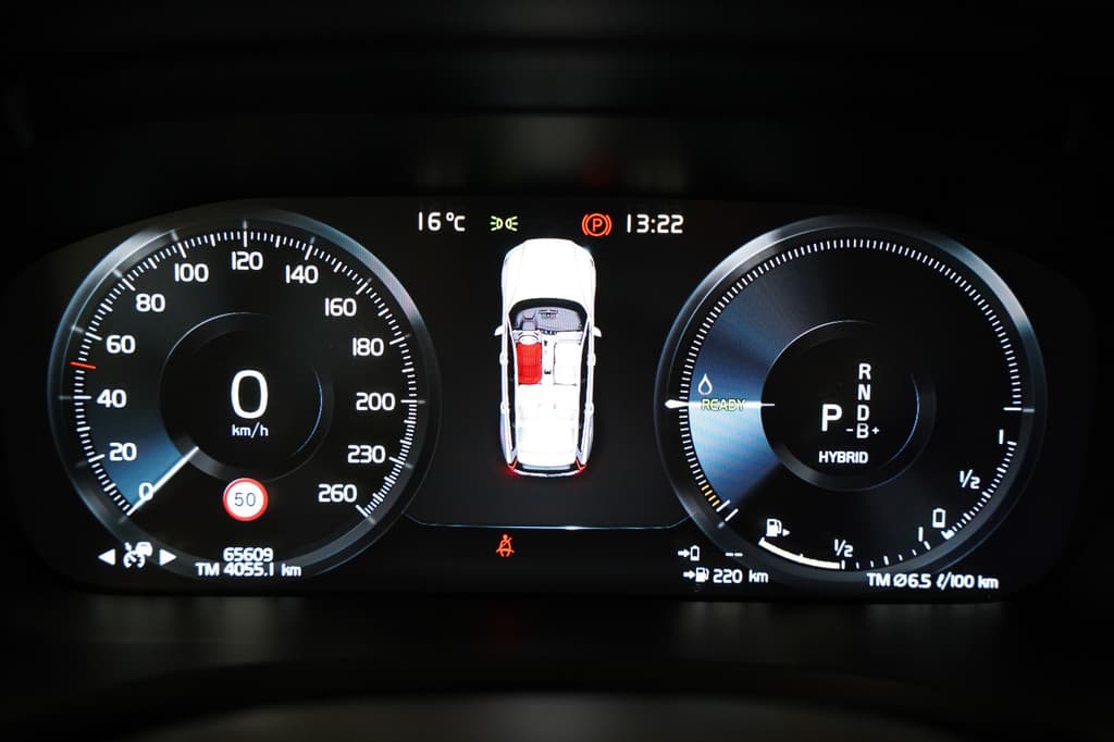 Volvo V60 2.0 T8 AWD Polestar Engineered — foto 10 van 25