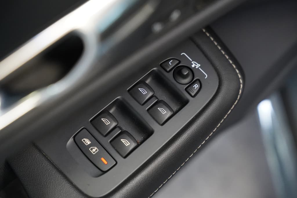 Volvo V60 2.0 T8 AWD Polestar Engineered — foto 11 van 25