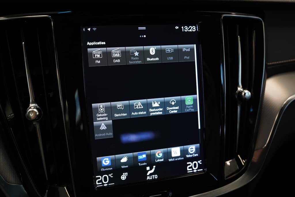 Volvo V60 2.0 T8 AWD Polestar Engineered — foto 17 van 25