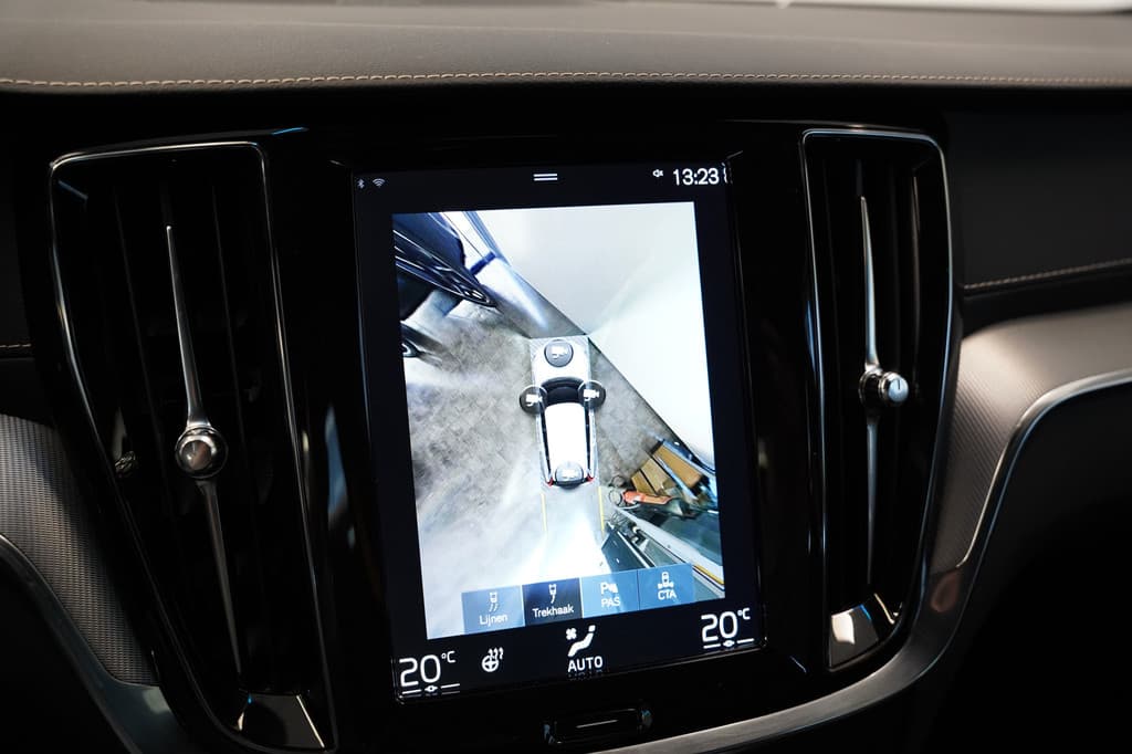 Volvo V60 2.0 T8 AWD Polestar Engineered — foto 18 van 25