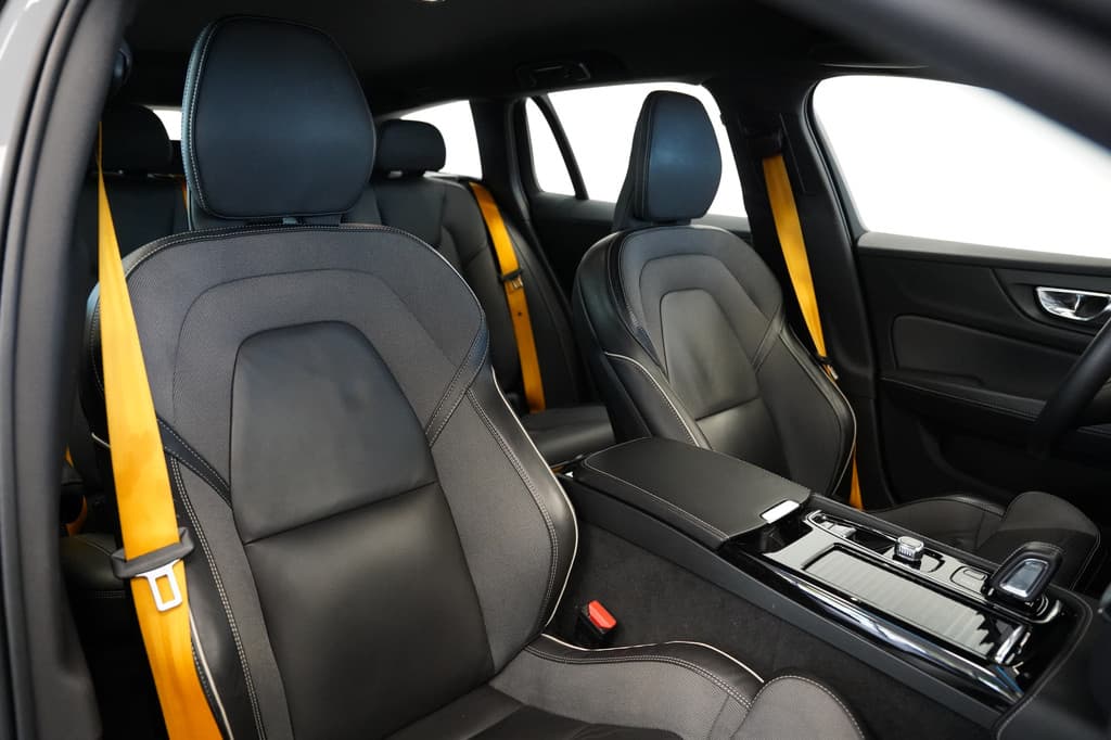 Volvo V60 2.0 T8 AWD Polestar Engineered — foto 21 van 25