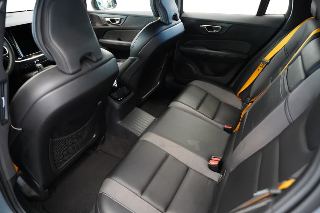 Volvo V60 2.0 T8 AWD Polestar Engineered — foto 23 van 25