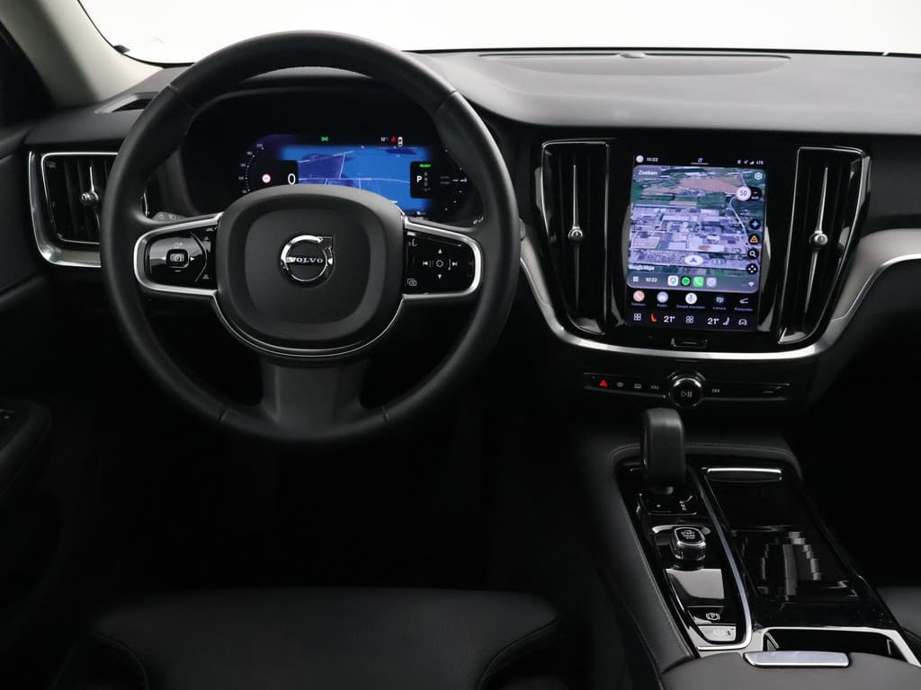 Volvo V60 2.0 T6 PLUG IN HYBRID 350 PK AWD PLUS DARK — foto 9 van 25